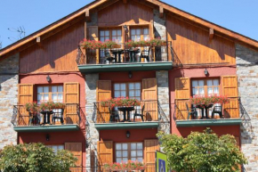 Гостиница Hotel Esquirol  Льивия